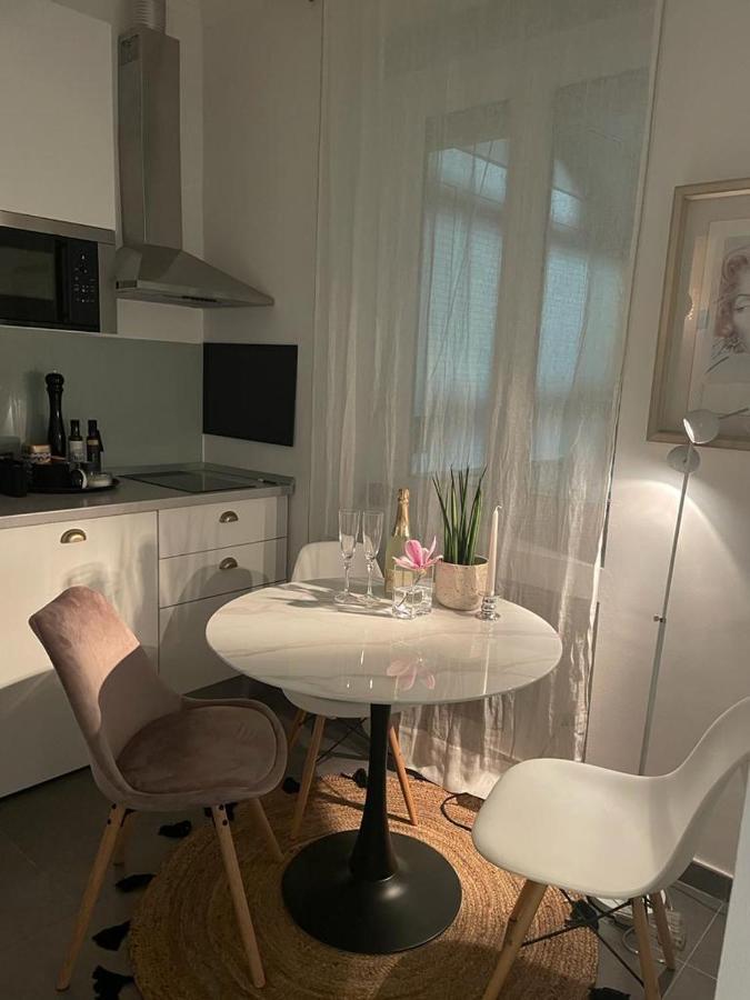 Center City Apartment 2 Zagreb Exteriör bild